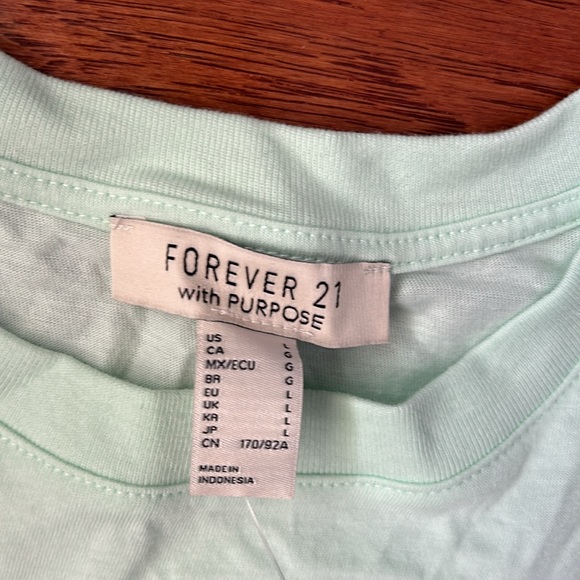 Forever 21 butterfly shirt - Picture 3 of 3